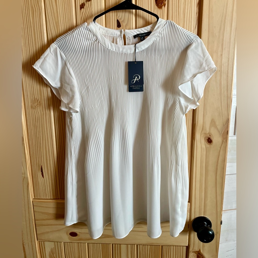 NWT Adrianna Papell Top - Medium